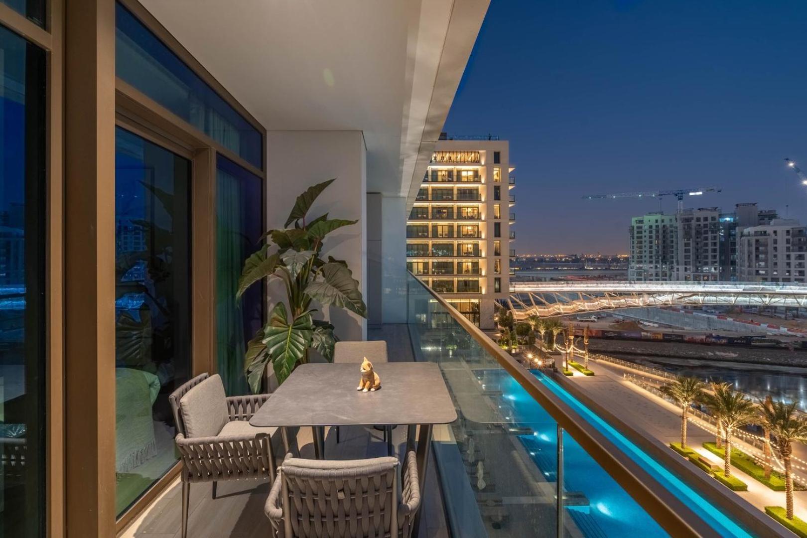 Guetready - Upscale Living At Palace Apartment Dubai