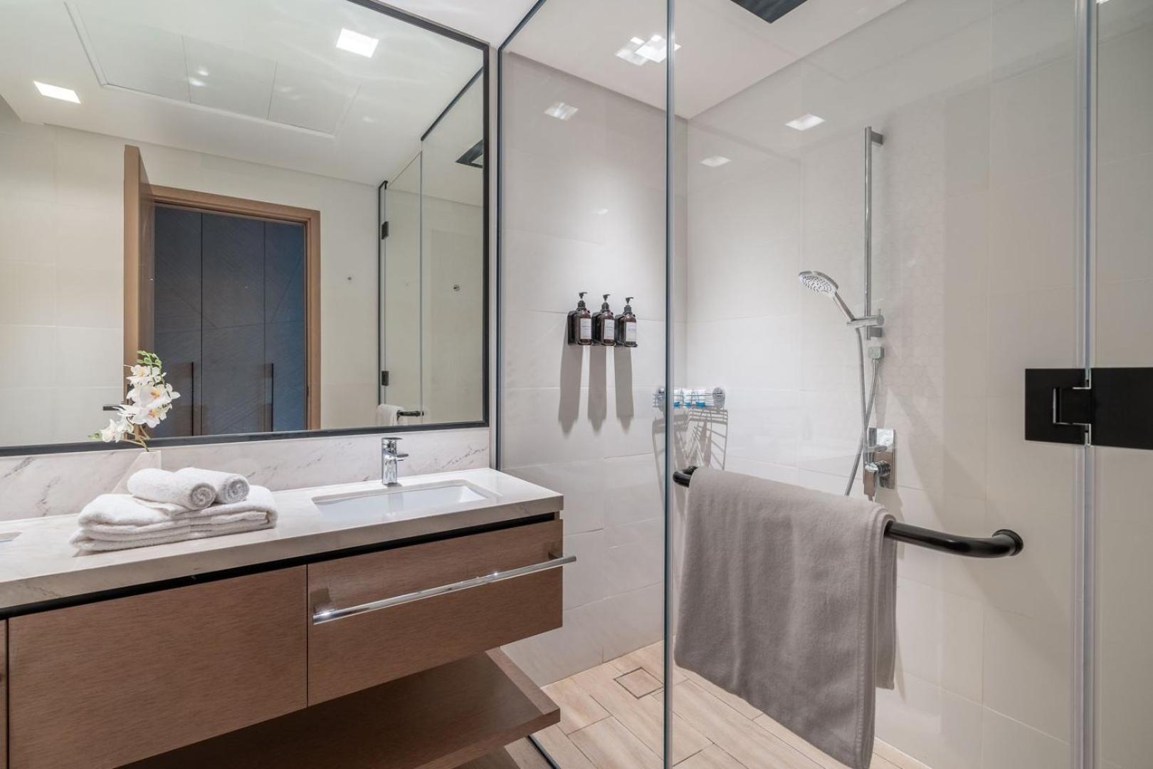 Guetready - Upscale Living At Palace